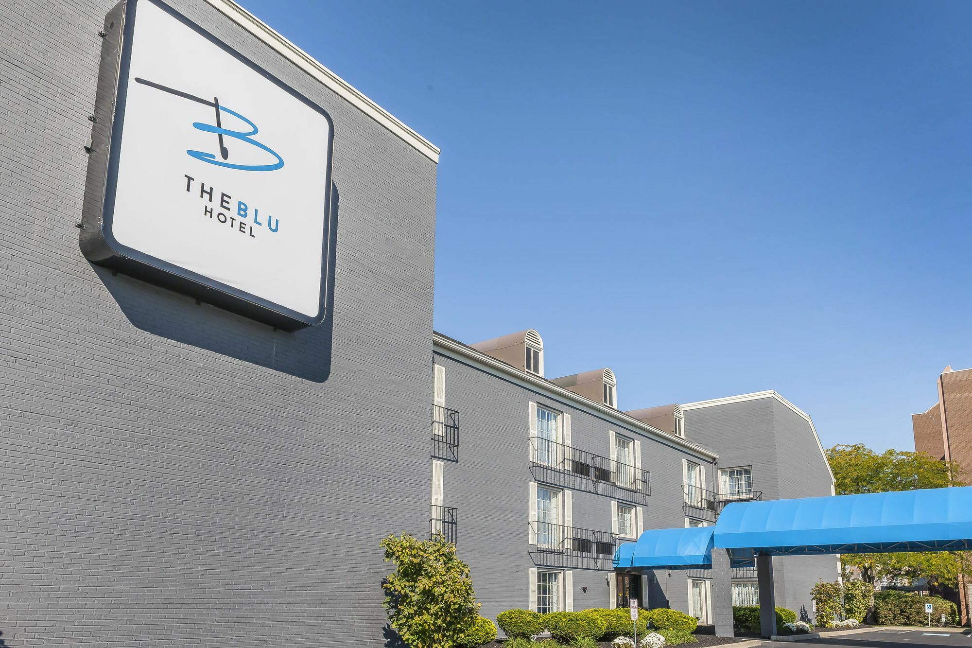 The Blu Hotel Blue Ash Cincinnati, Ascend Hotel Collection Exterior photo